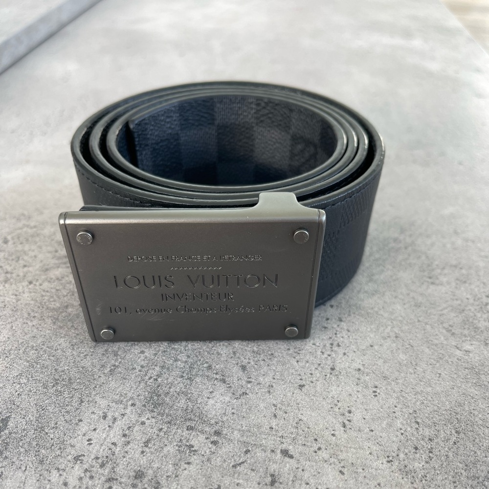 Louis Vuitton reversible belt